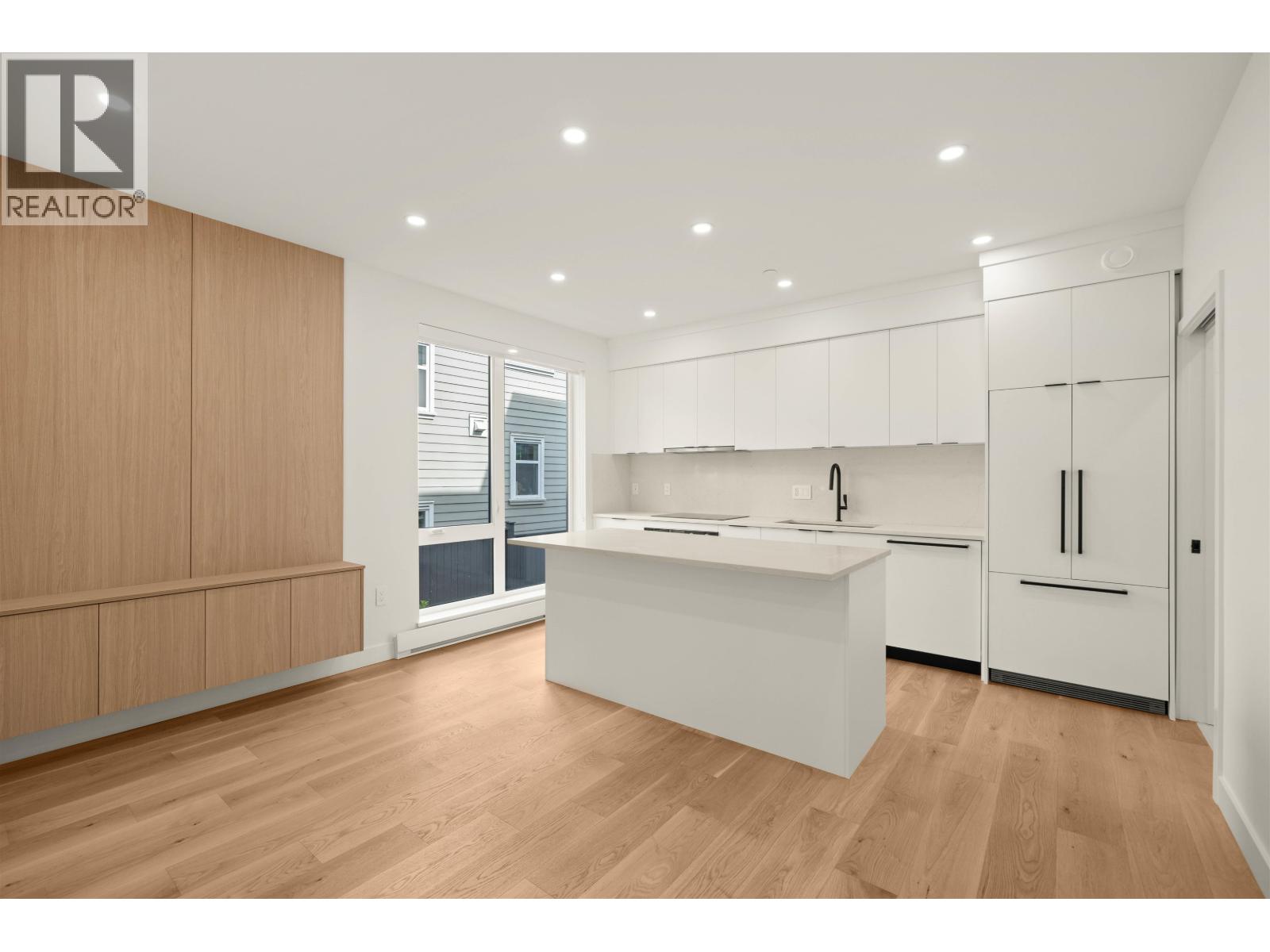 1904 E 8th Avenue, Vancouver, British Columbia  V5N 1T8 - Photo 4 - R3072935