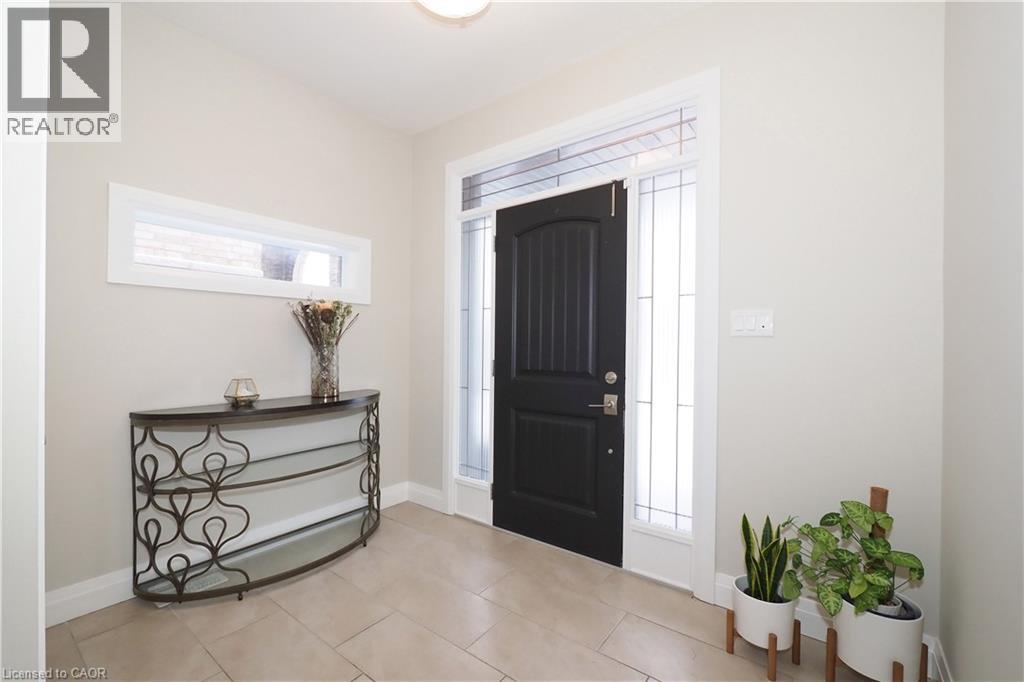 604 Pinery Trail, Waterloo, Ontario  N2V 2Y6 - Photo 2 - 40792808