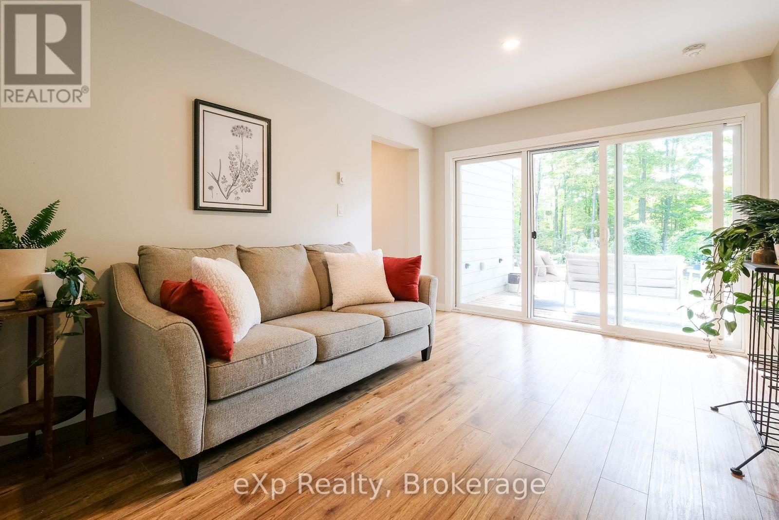 442625 Concession Road 21, Georgian Bluffs, Ontario N0H 2T0 - Photo 18 - X12432768