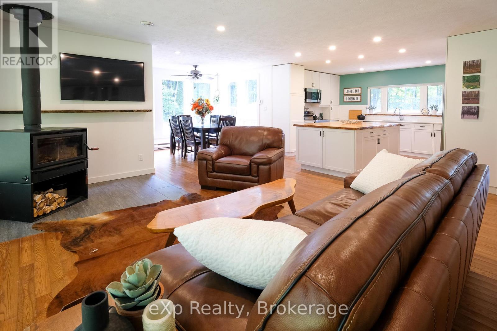 442625 Concession Road 21, Georgian Bluffs, Ontario N0H 2T0 - Photo 10 - X12432768