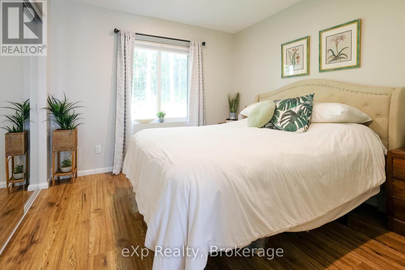 442625 Concession Road 21, Georgian Bluffs, Ontario N0H 2T0 - Photo 27 - X12432768