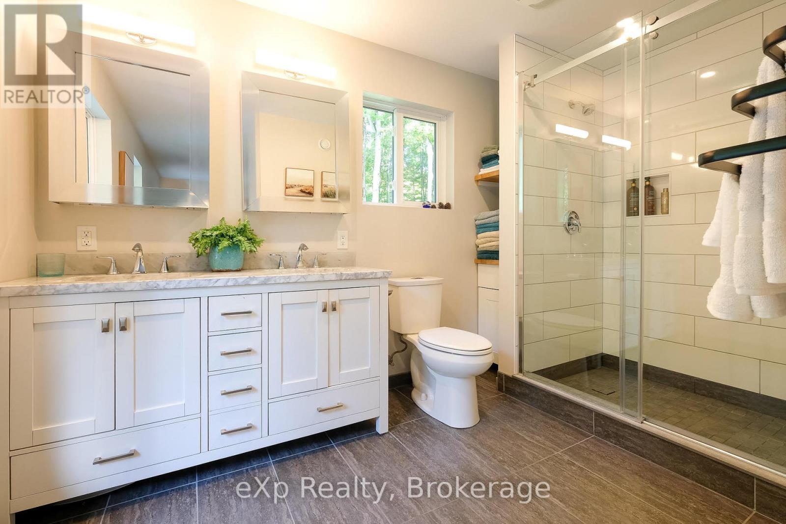 442625 Concession Road 21, Georgian Bluffs, Ontario N0H 2T0 - Photo 23 - X12432768