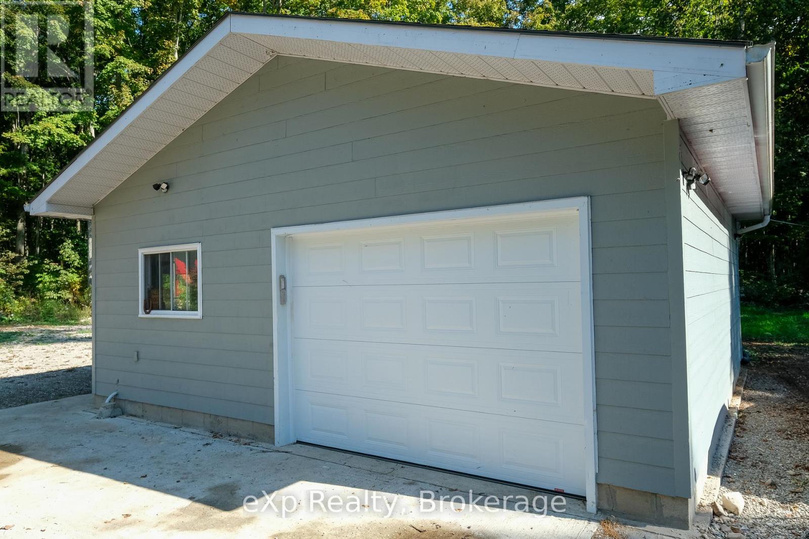 442625 Concession Road 21, Georgian Bluffs, Ontario N0H 2T0 - Photo 34 - X12432768