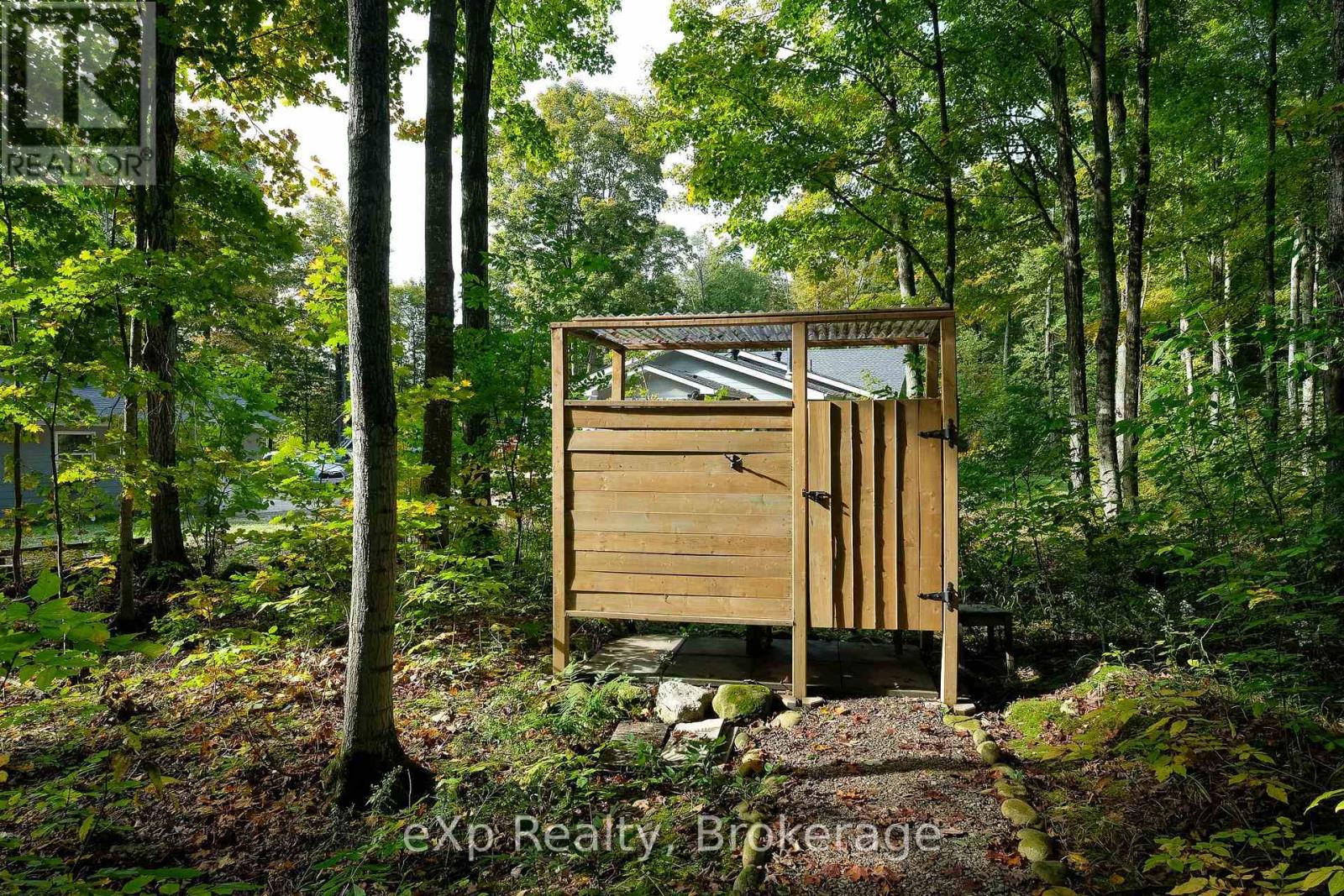 442625 Concession Road 21, Georgian Bluffs, Ontario N0H 2T0 - Photo 36 - X12432768