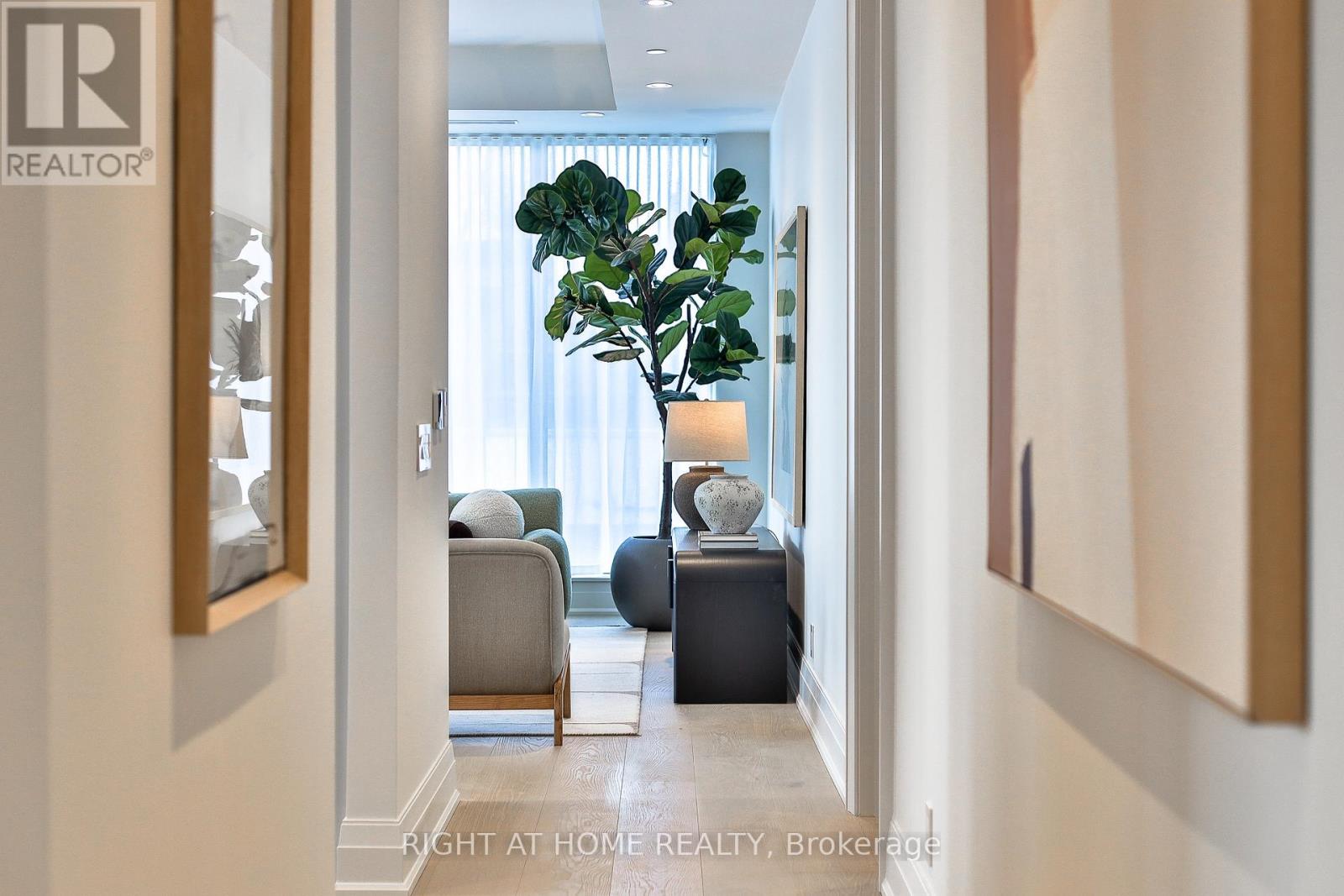 302 - 10 Prince Arthur Avenue, Toronto, Ontario  M5R 1A9 - Photo 3 - C12612620