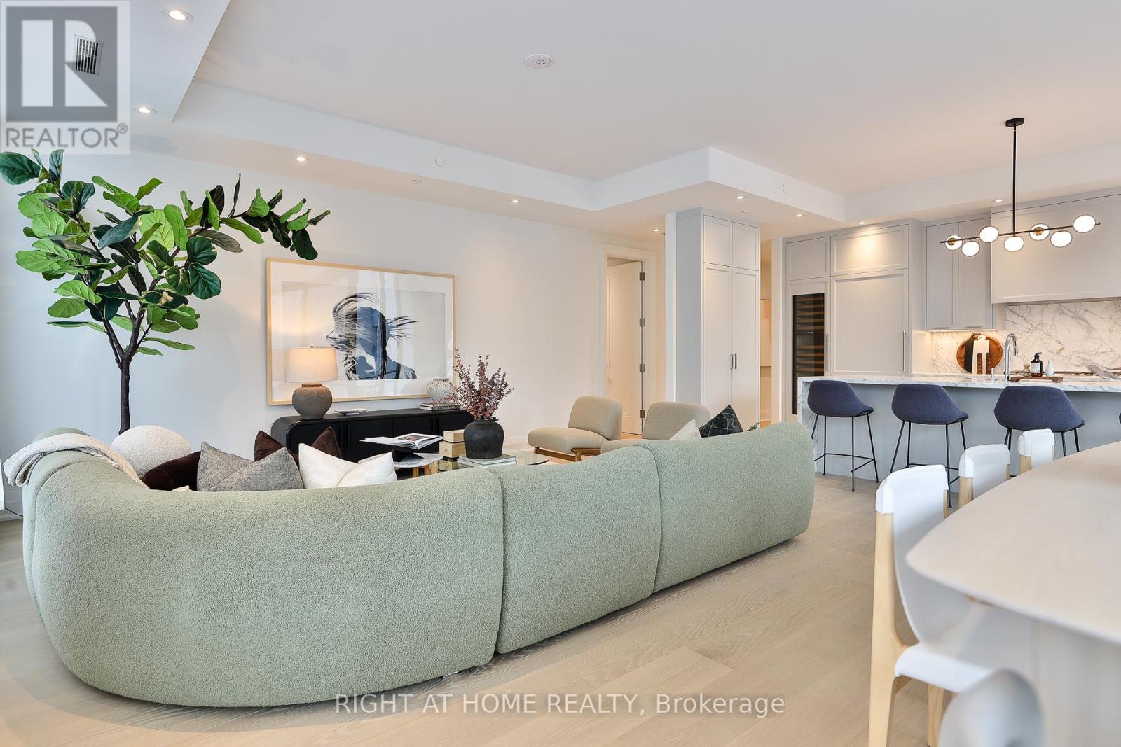 302 - 10 Prince Arthur Avenue, Toronto, Ontario  M5R 1A9 - Photo 6 - C12612620