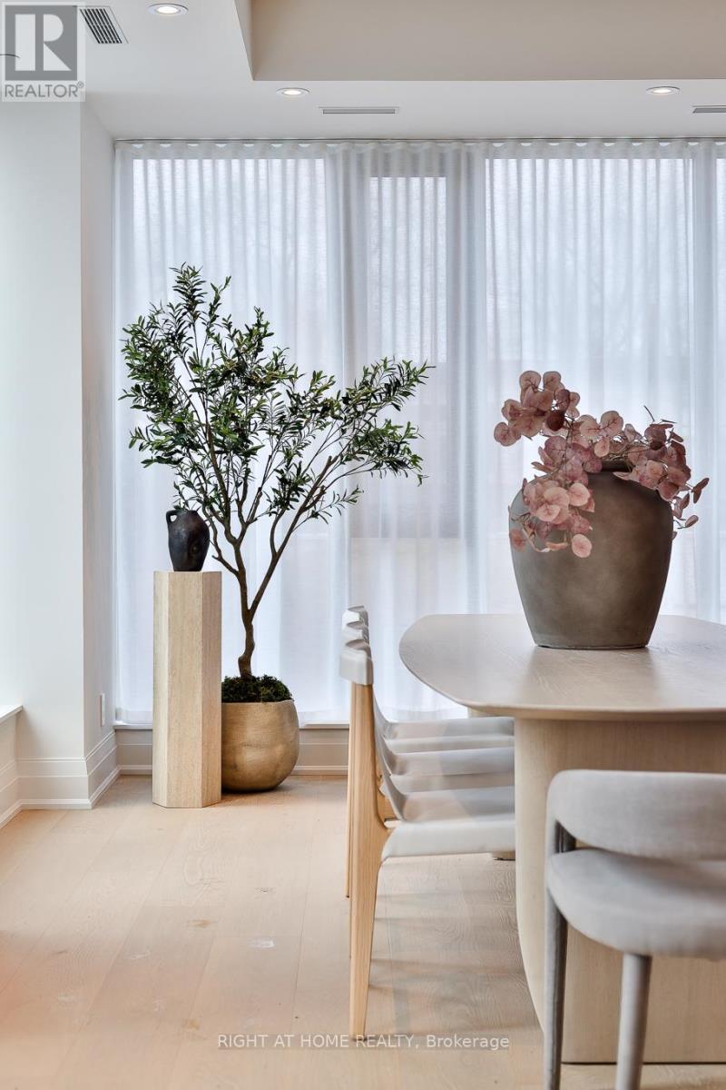 302 - 10 Prince Arthur Avenue, Toronto, Ontario  M5R 1A9 - Photo 8 - C12612620