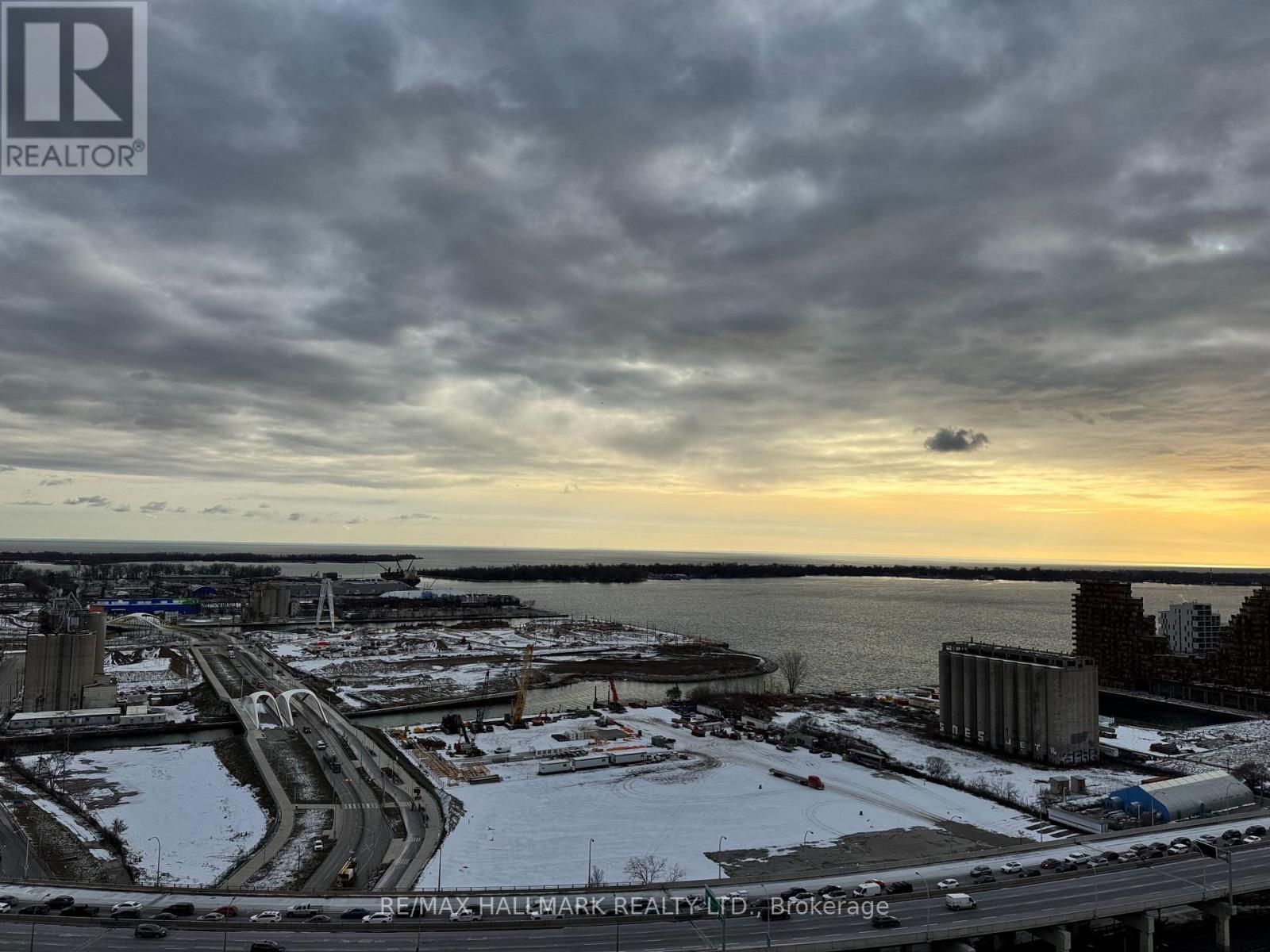 2408 - 390 Cherry Street, Toronto, Ontario  M5A 0E2 - Photo 18 - C12612628