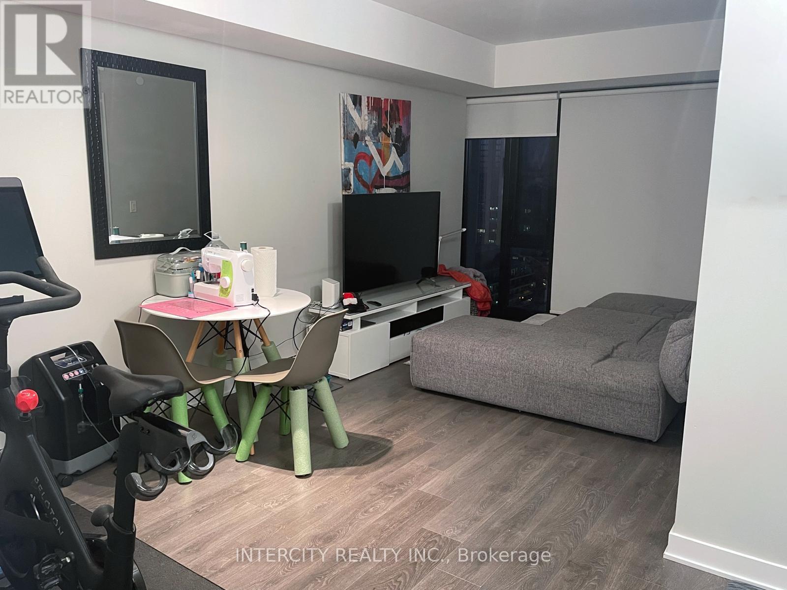 2103 - 188 Cumberland Street, Toronto (Annex), Ontario  M5R 0B6 - Photo 13 - C12612634