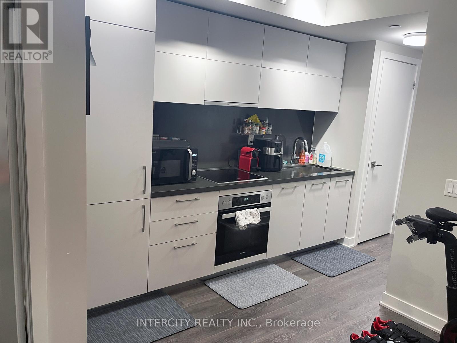 2103 - 188 Cumberland Street, Toronto (Annex), Ontario  M5R 0B6 - Photo 15 - C12612634