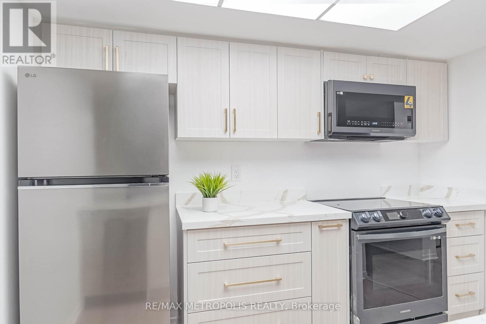 2908 - 1001 Bay Street, Toronto, Ontario  M5S 3A6 - Photo 18 - C12612646