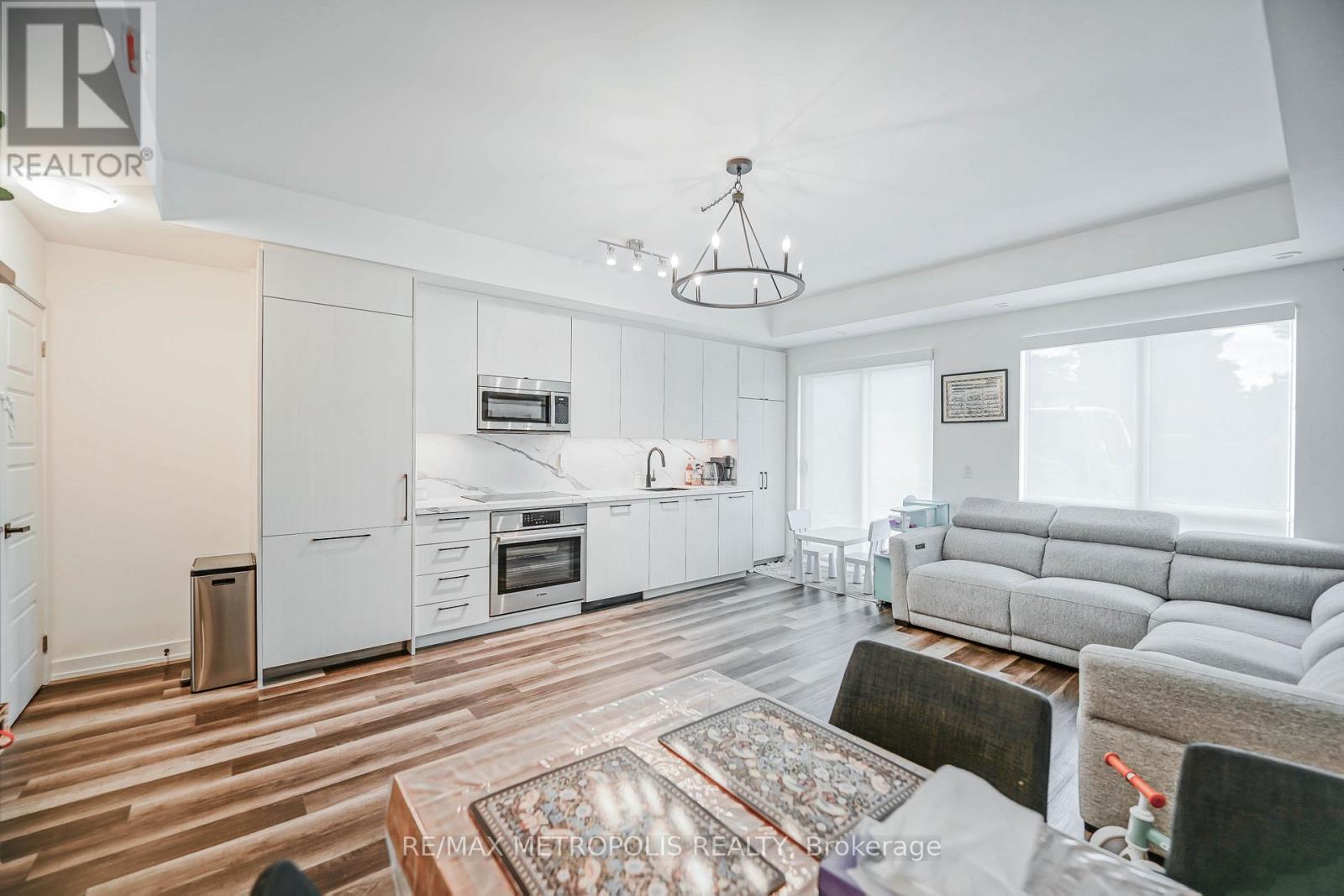 29 - 871 Sheppard Avenue W, Toronto (Clanton Park), Ontario  M3H 0E8 - Photo 10 - C12612650