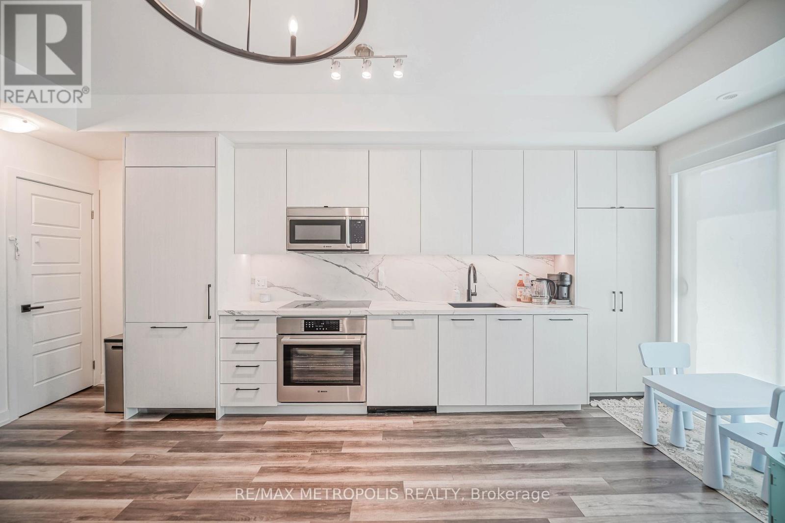 29 - 871 Sheppard Avenue W, Toronto (Clanton Park), Ontario  M3H 0E8 - Photo 12 - C12612650