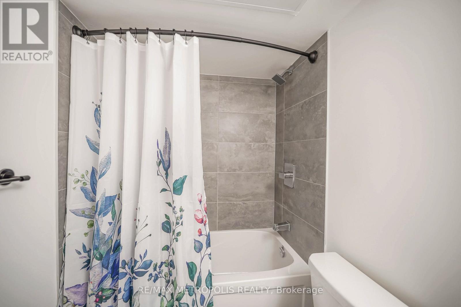 29 - 871 Sheppard Avenue W, Toronto (Clanton Park), Ontario  M3H 0E8 - Photo 20 - C12612650