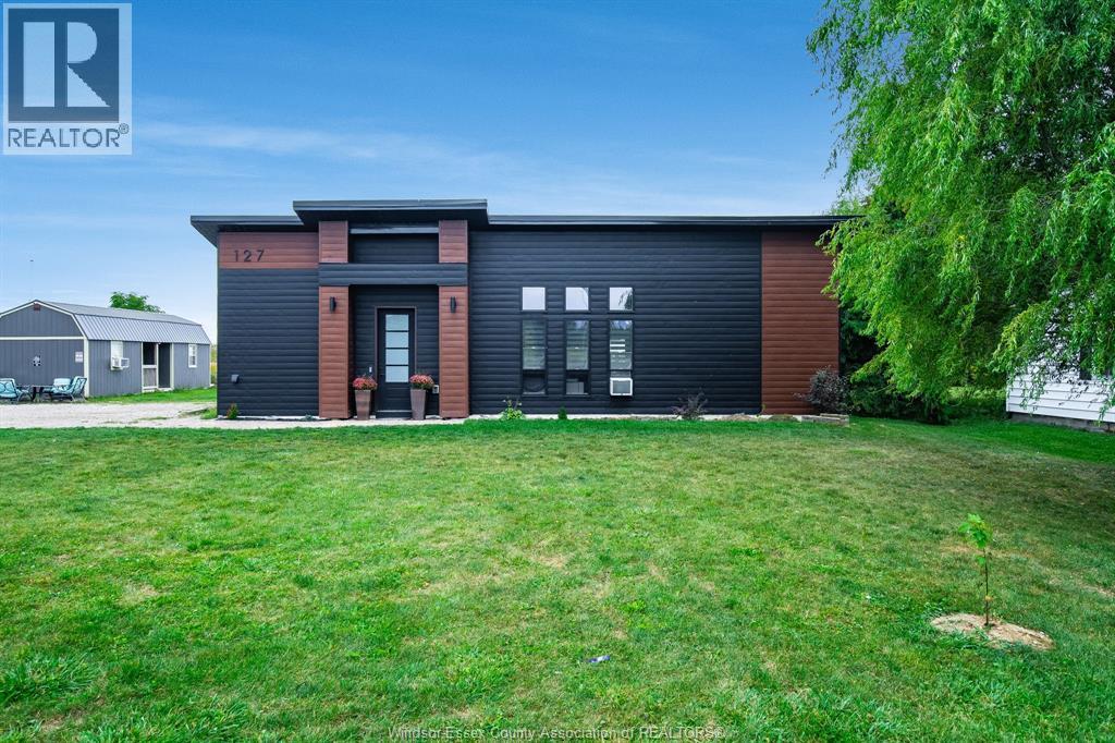 MLS# 25031447: 127 William STREET, Merlin, Canada