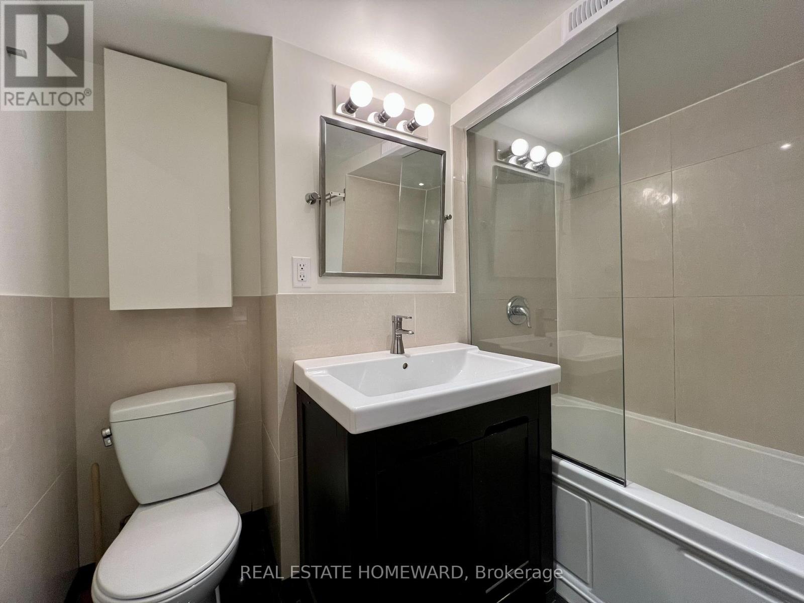 Lower - 220 Pape Avenue, Toronto, Ontario  M4M 2V8 - Photo 14 - E12612668
