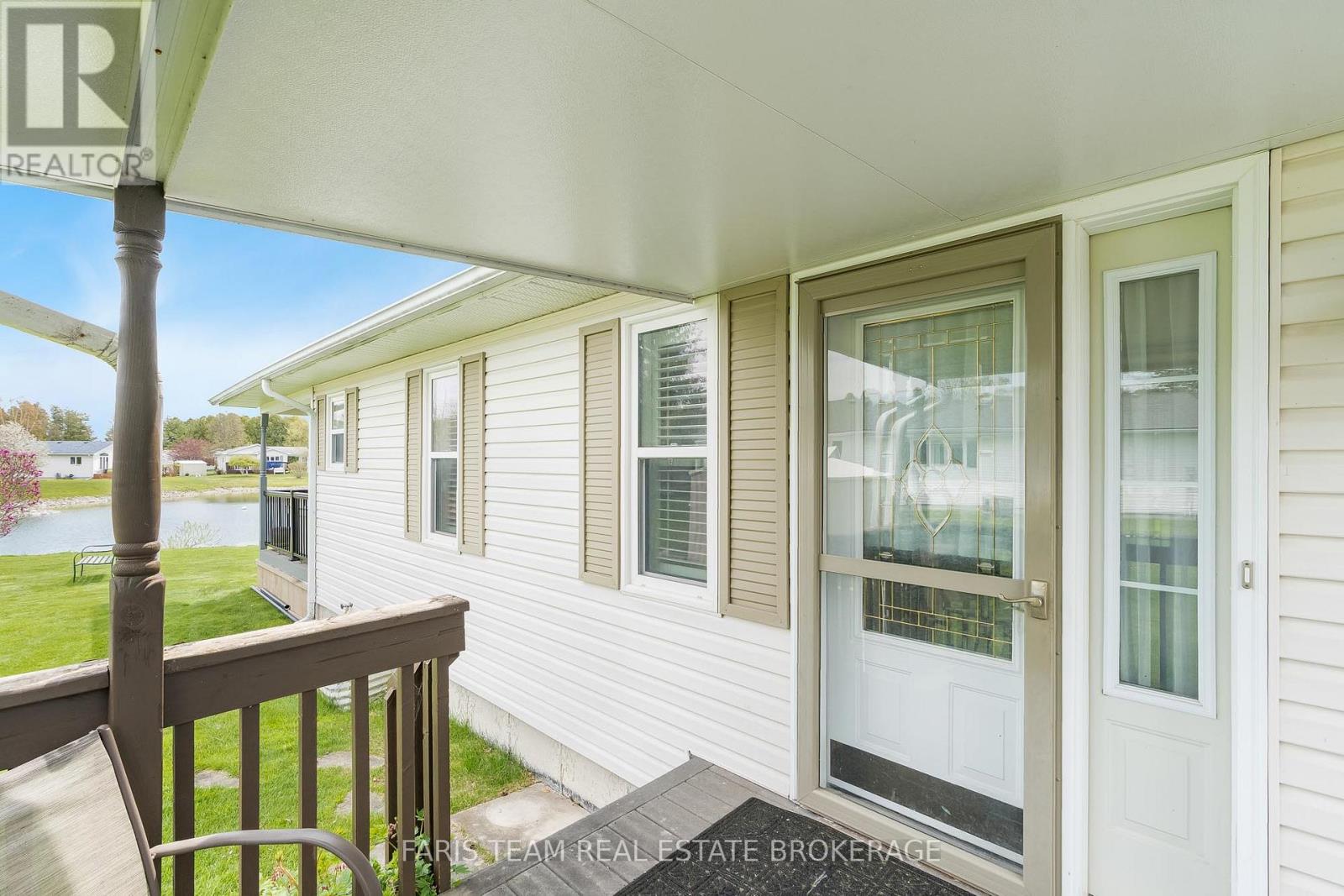 30 Indiana Avenue, Wasaga Beach, Ontario  L9Z 3A8 - Photo 7 - S12491360