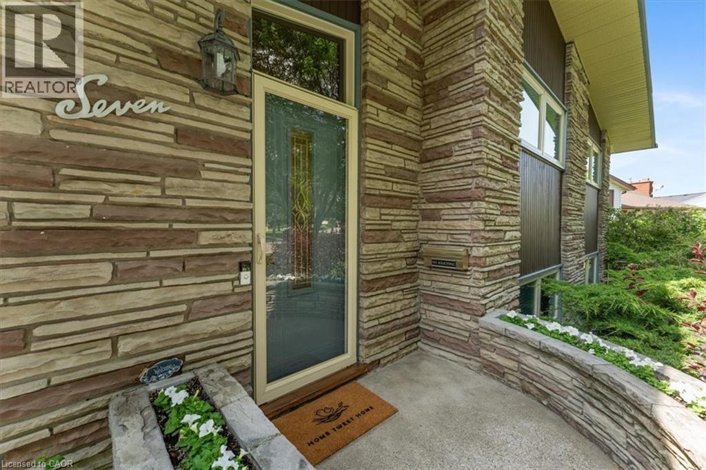 7 Glenayr Place, St. Catharines, Ontario  L2T 2A2 - Photo 7 - 40793083