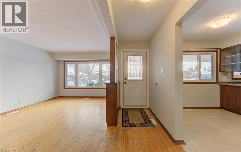 50 Fairlawn Road, Kitchener, Ontario  N2C 1X9 - Photo 5 - 40792864