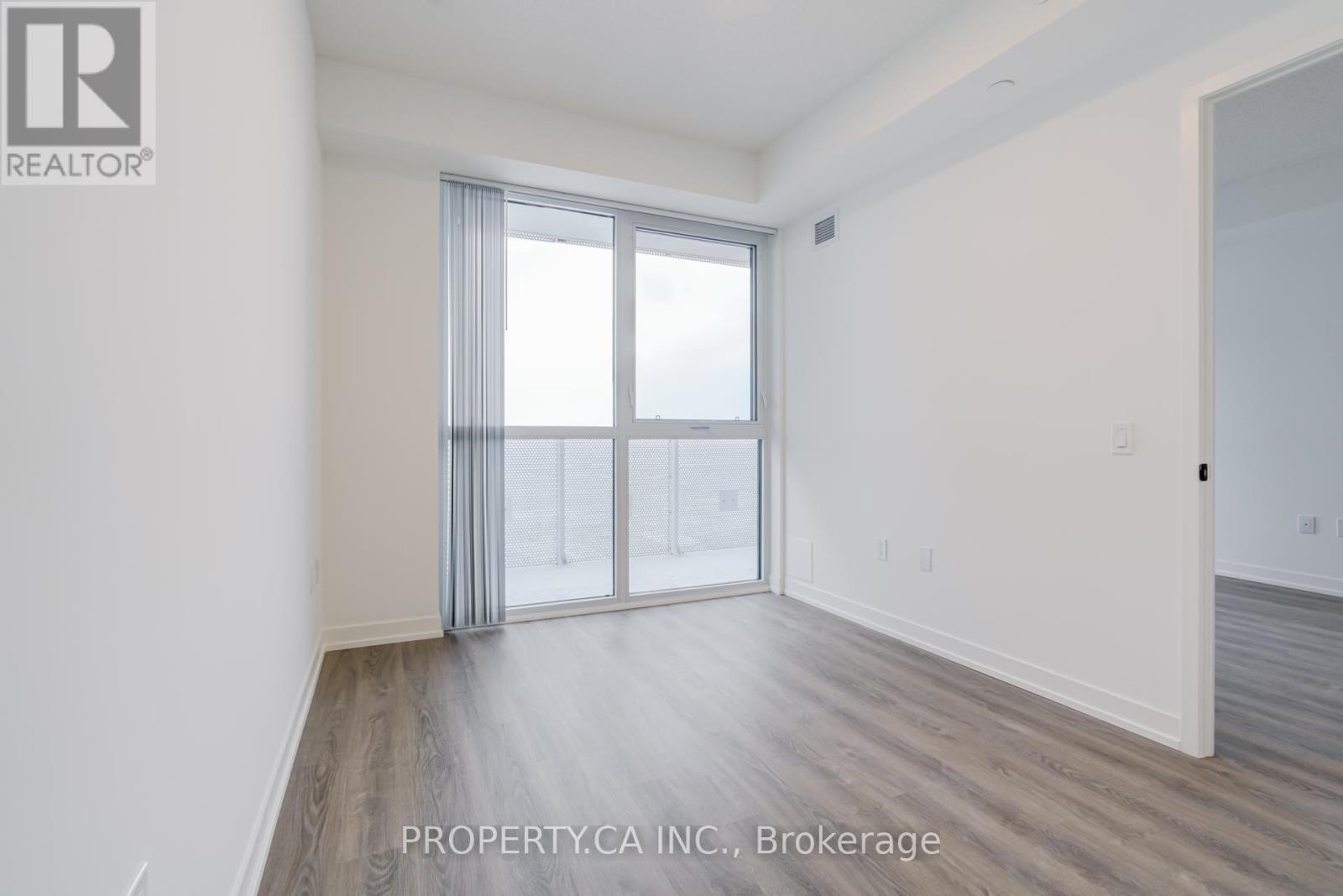 4010 - 8 Interchange Way, Vaughan, Ontario  L4K 5Z7 - Photo 12 - N12612612