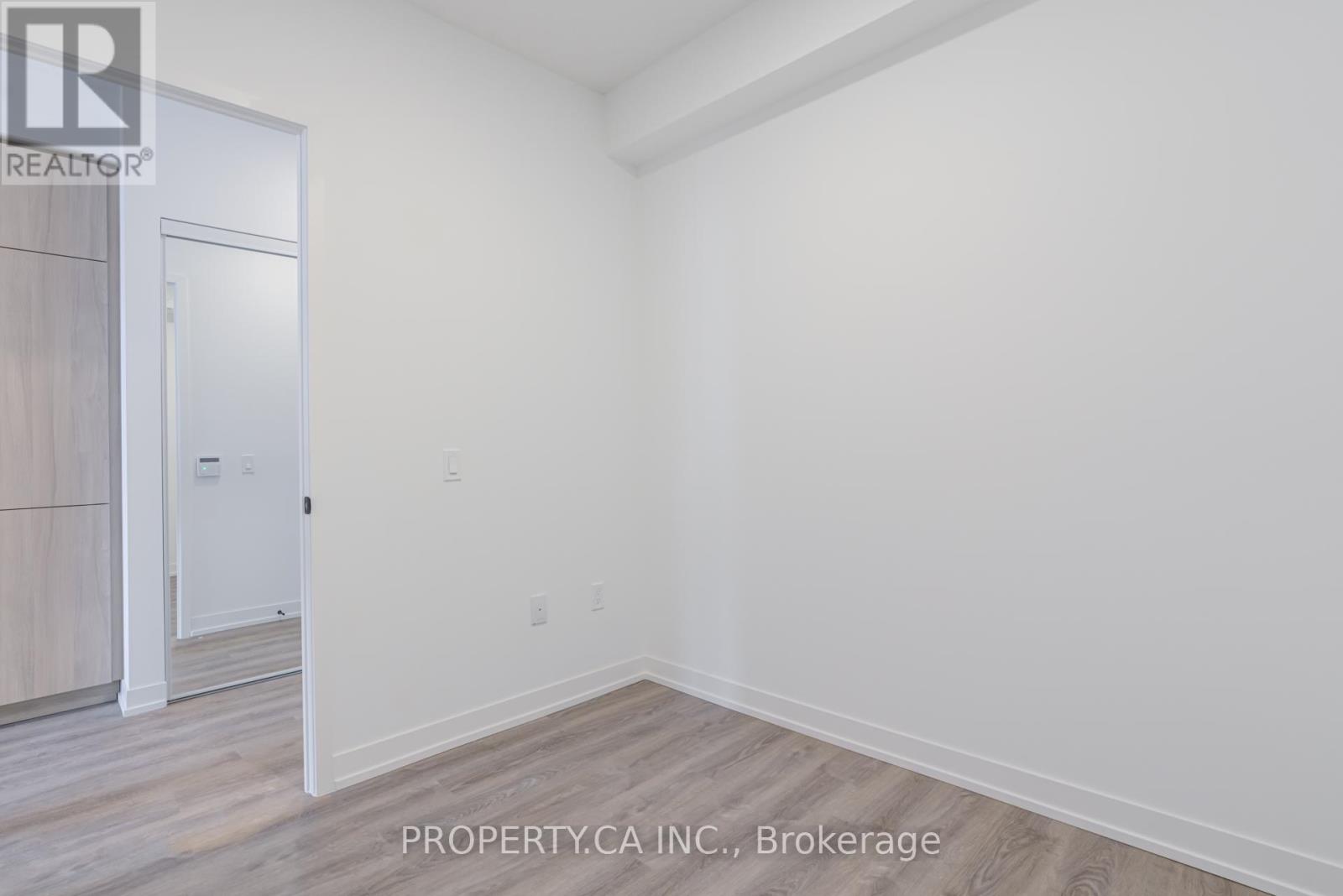 4010 - 8 Interchange Way, Vaughan, Ontario  L4K 5Z7 - Photo 17 - N12612612