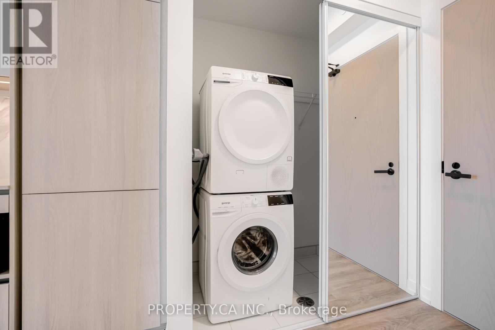 4010 - 8 Interchange Way, Vaughan, Ontario  L4K 5Z7 - Photo 21 - N12612612