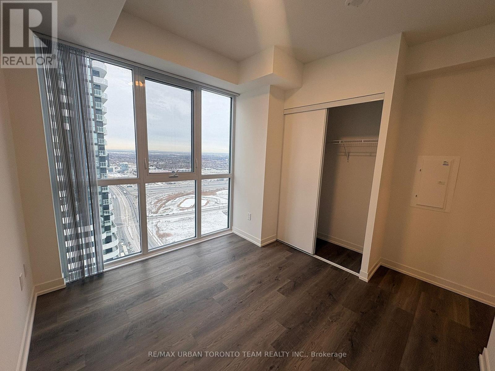 4002 - 8 Interchange Way, Vaughan, Ontario  L4K 5Z7 - Photo 11 - N12612688
