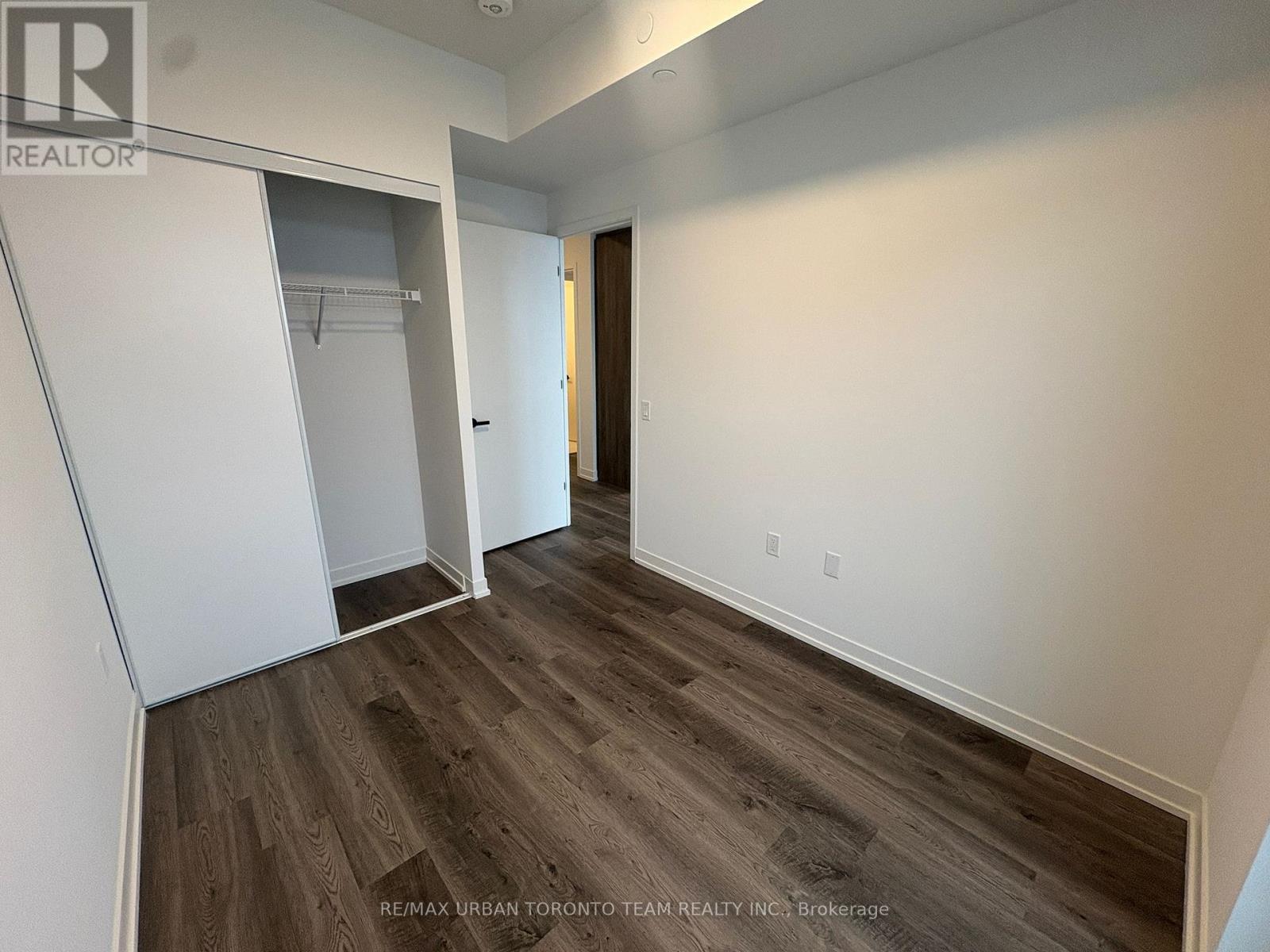 4002 - 8 Interchange Way, Vaughan, Ontario  L4K 5Z7 - Photo 13 - N12612688