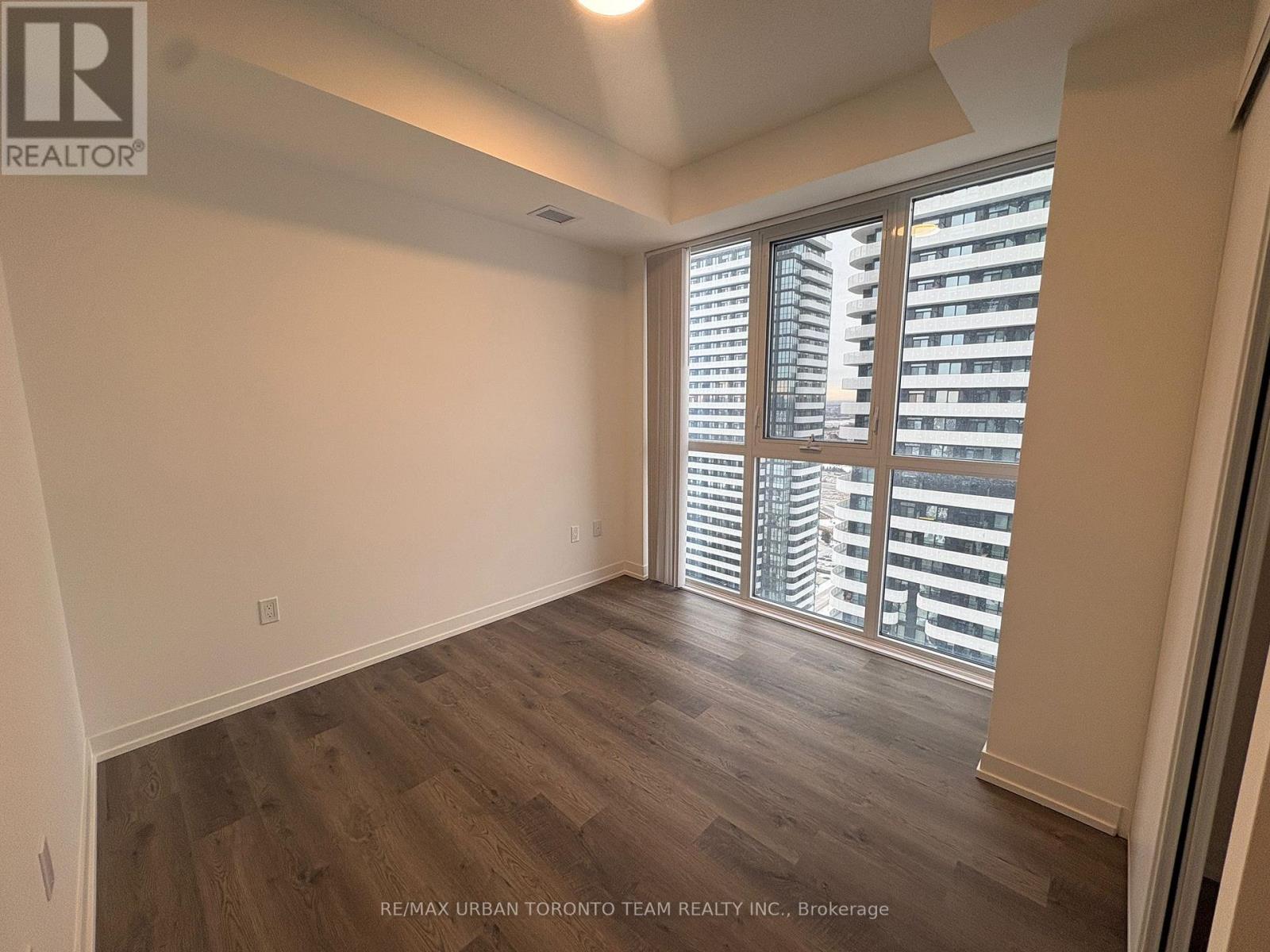 4002 - 8 Interchange Way, Vaughan, Ontario  L4K 5Z7 - Photo 14 - N12612688