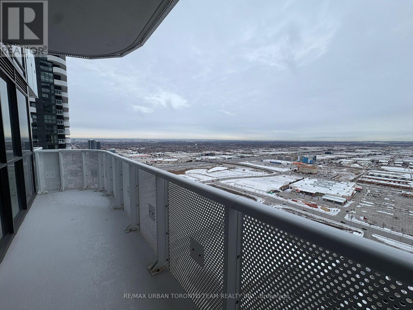 4002 - 8 Interchange Way, Vaughan, Ontario  L4K 5Z7 - Photo 8 - N12612688