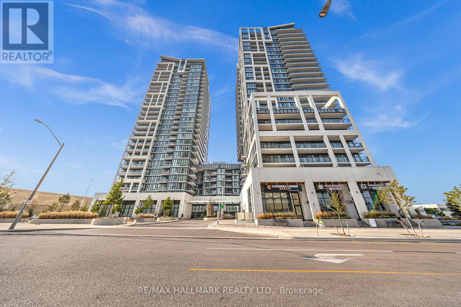 427 - 9000 Jane Street, Vaughan (Vellore Village), Ontario  L4K 0M6 - Photo 2 - N12612690