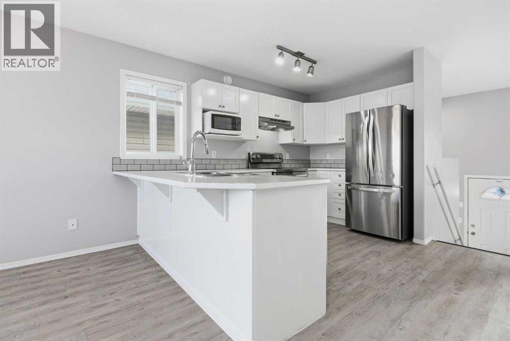 256 Deschner Close, Red Deer, Alberta T4R 3C2 - Photo 10 - A2272429