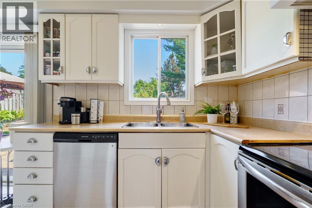 10 Glen Eden Court, Hamilton, Ontario  L9C 6H6 - Photo 16 - 40793033