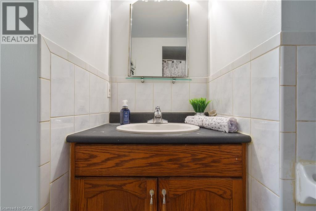 10 Glen Eden Court, Hamilton, Ontario  L9C 6H6 - Photo 28 - 40793033