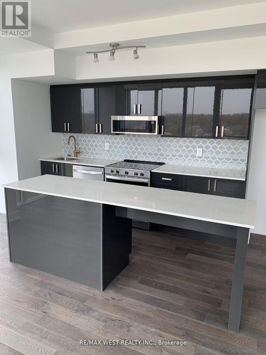 802 - 1063 Douglas Mccurdy Comm Circle, Mississauga (Port Credit), Ontario  L5L 3H9 - Photo 2 - W12612610