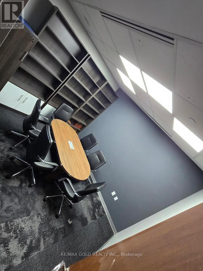 226 - 2980 Drew Road, Mississauga, Ontario  L4T 0A7 - Photo 3 - W12612636