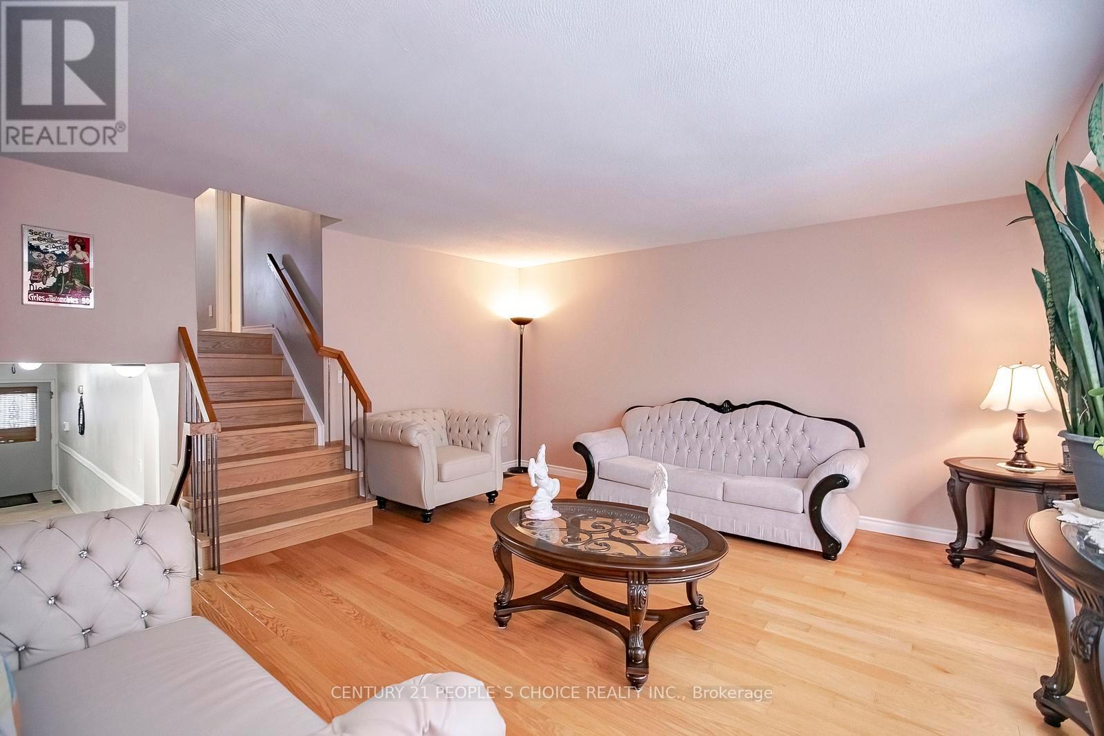 17 Ashurst Crescent, Brampton, Ontario  L6V 3N6 - Photo 23 - W12612642