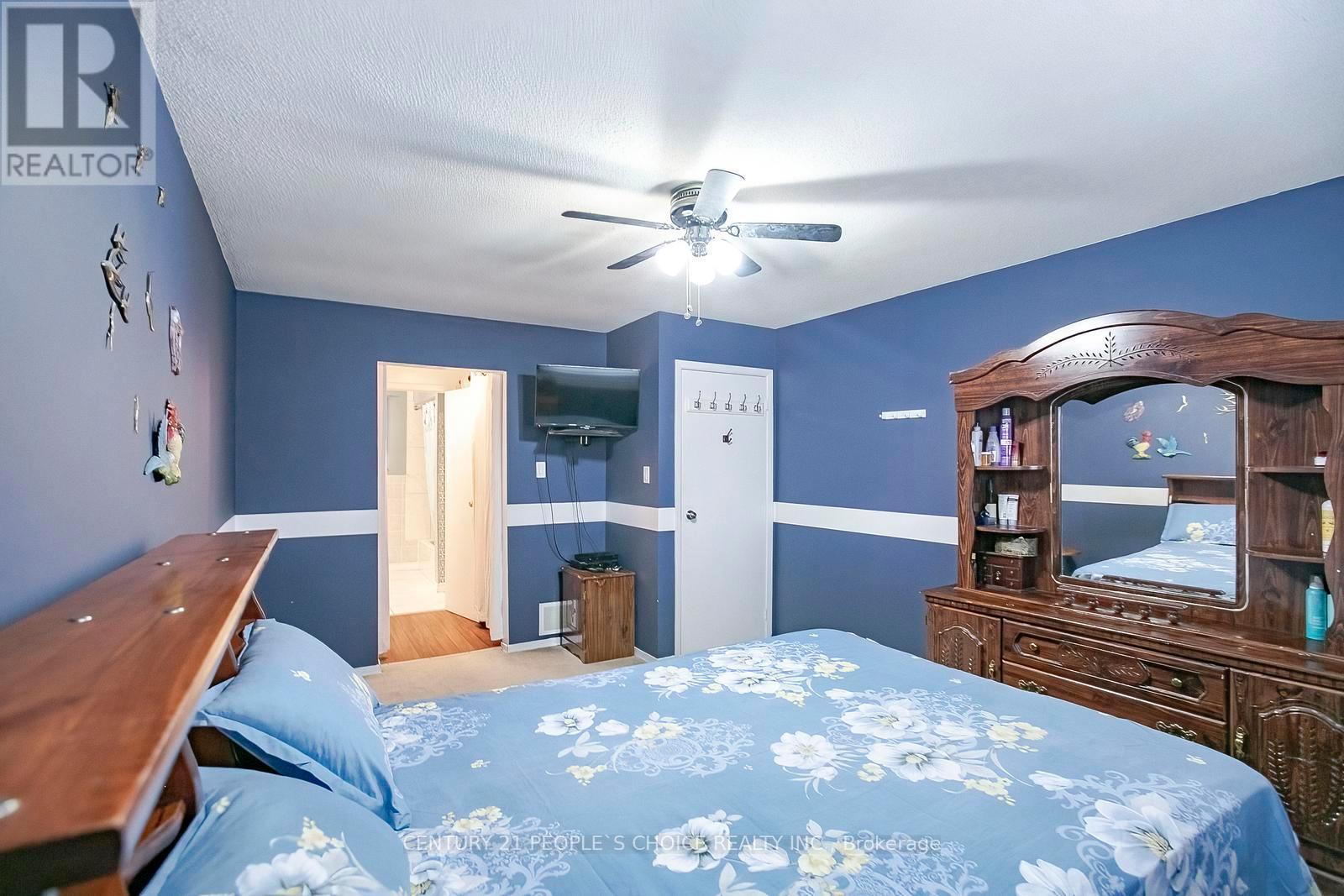 17 Ashurst Crescent, Brampton, Ontario  L6V 3N6 - Photo 27 - W12612642