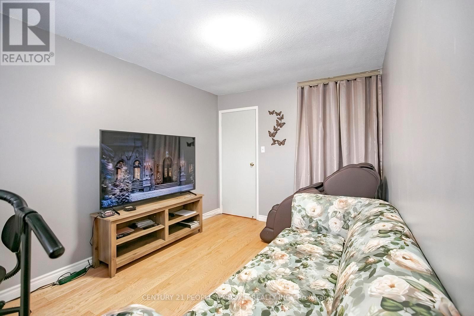 17 Ashurst Crescent, Brampton, Ontario  L6V 3N6 - Photo 34 - W12612642