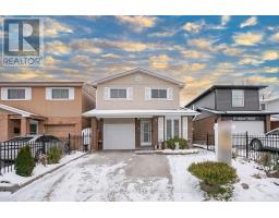 17 ASHURST CRESCENT, Brampton, Ontario