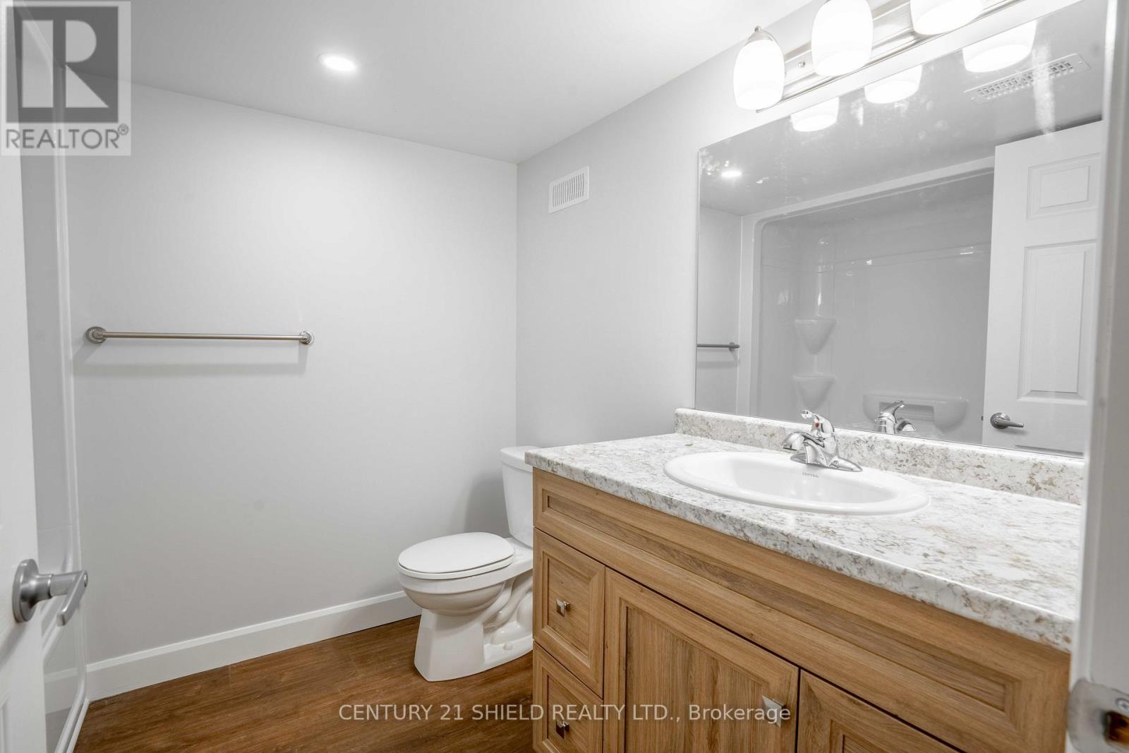 307 Kooiman Avenue, Cornwall, Ontario K6J 0C4 - Photo 6 - X12612700