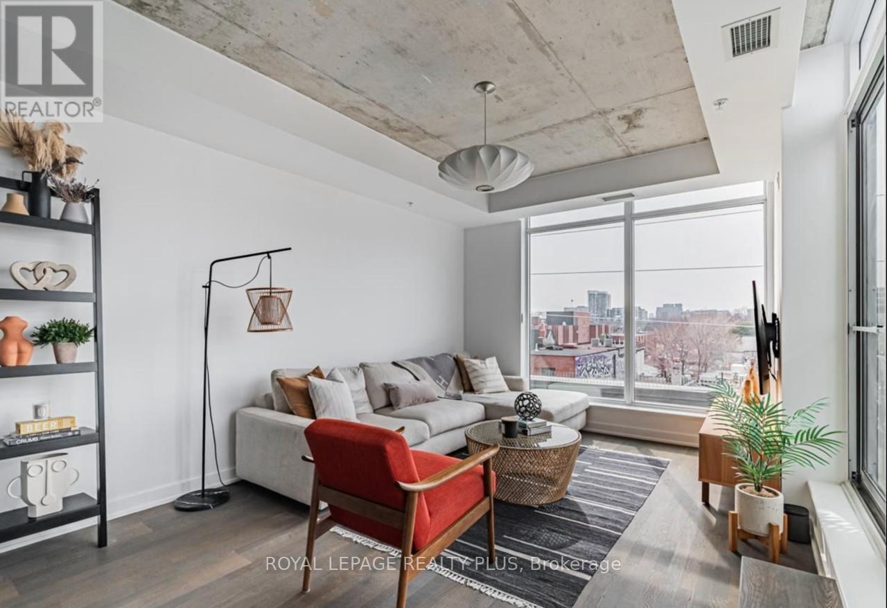 407 - 109 OSSINGTON AVENUE, Toronto, Ontario