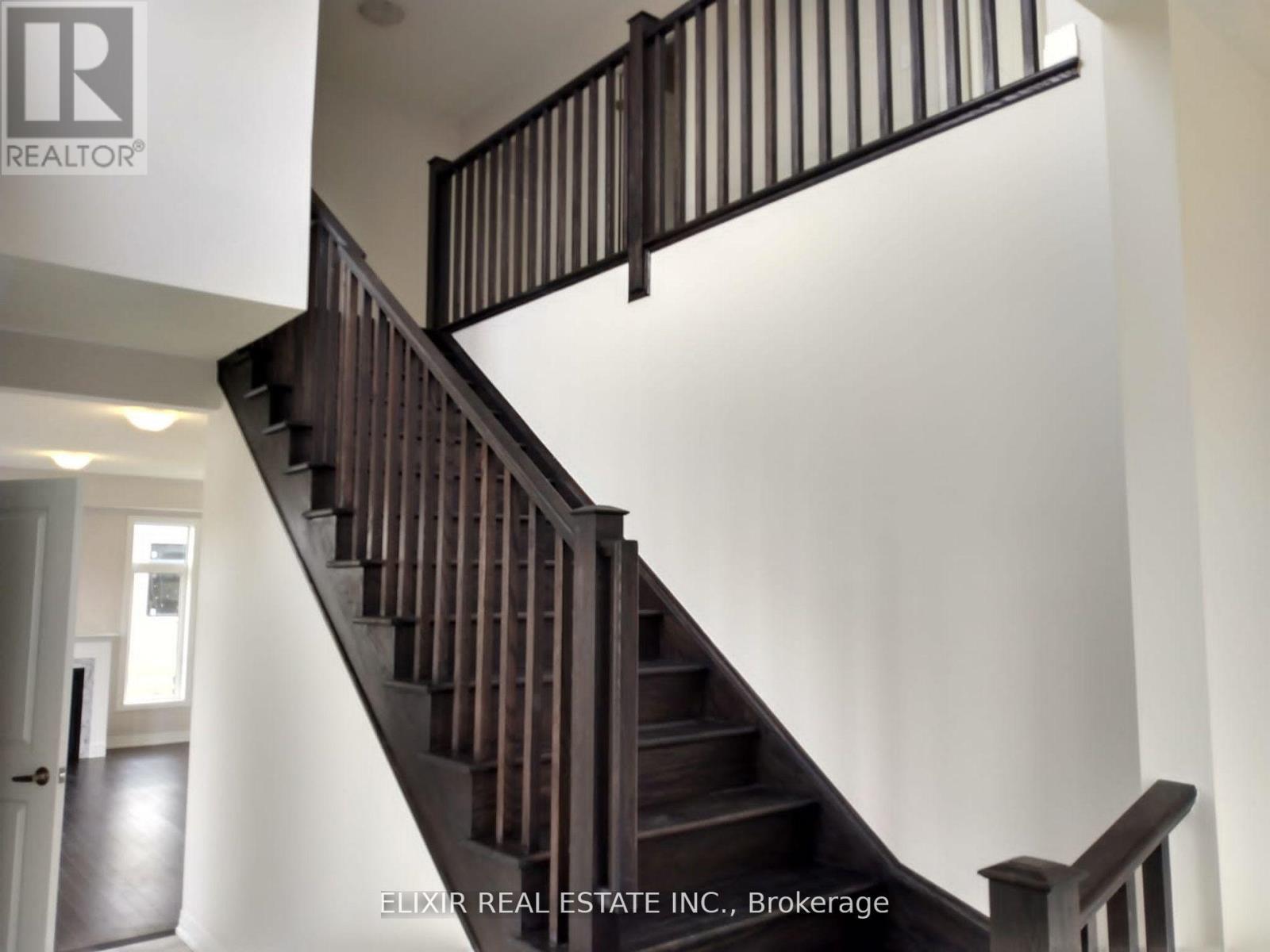 3 Weylie Street E, Hamilton (Mount Hope), Ontario  L0R 1W0 - Photo 10 - X12612600