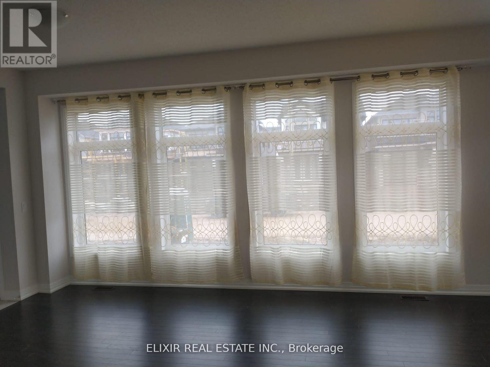 3 Weylie Street E, Hamilton (Mount Hope), Ontario  L0R 1W0 - Photo 12 - X12612600