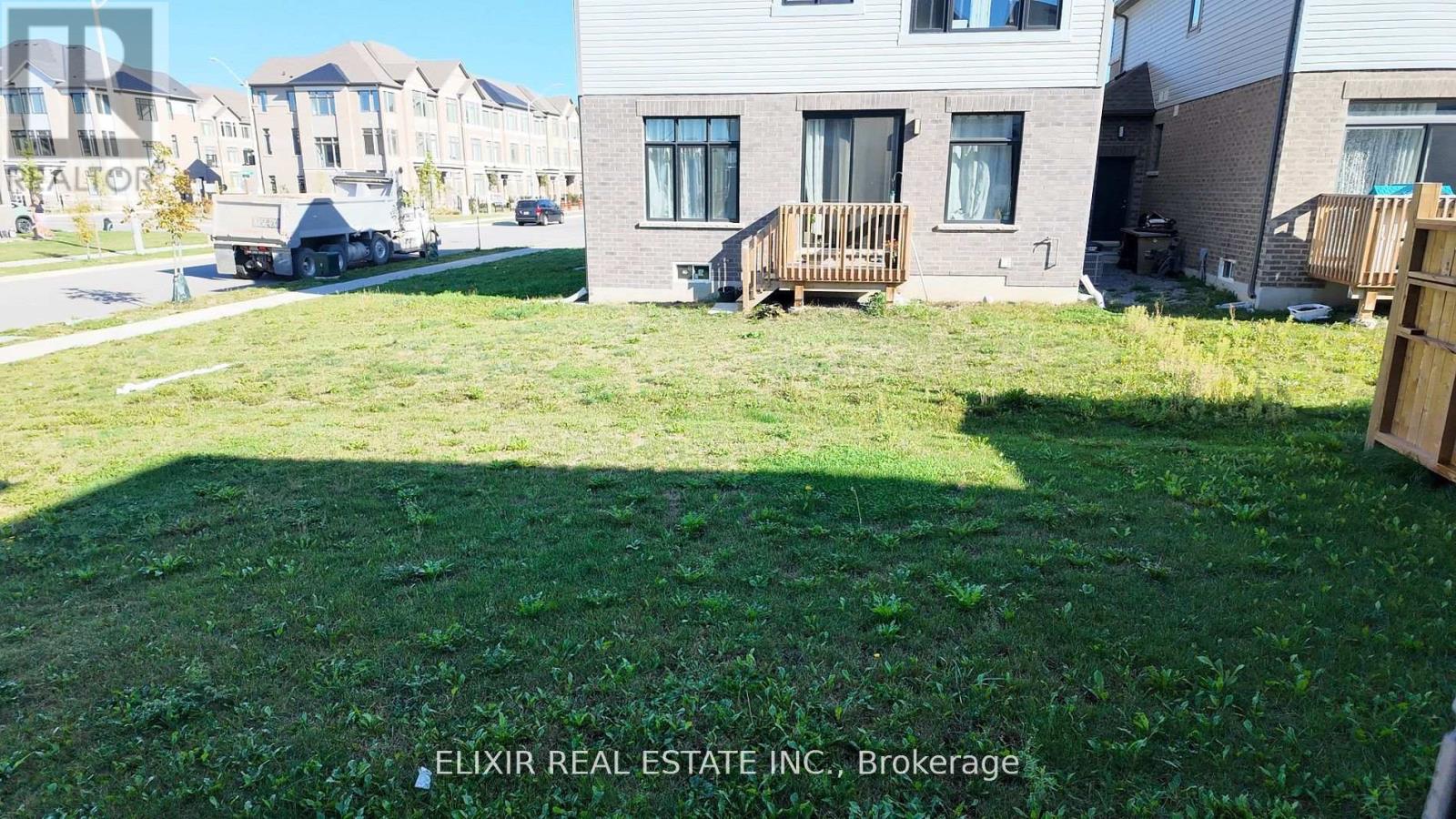 3 Weylie Street E, Hamilton (Mount Hope), Ontario  L0R 1W0 - Photo 18 - X12612600