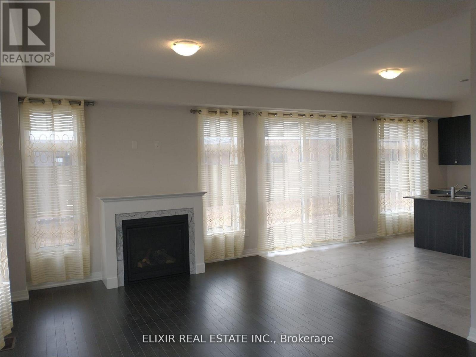 3 Weylie Street E, Hamilton (Mount Hope), Ontario  L0R 1W0 - Photo 6 - X12612600