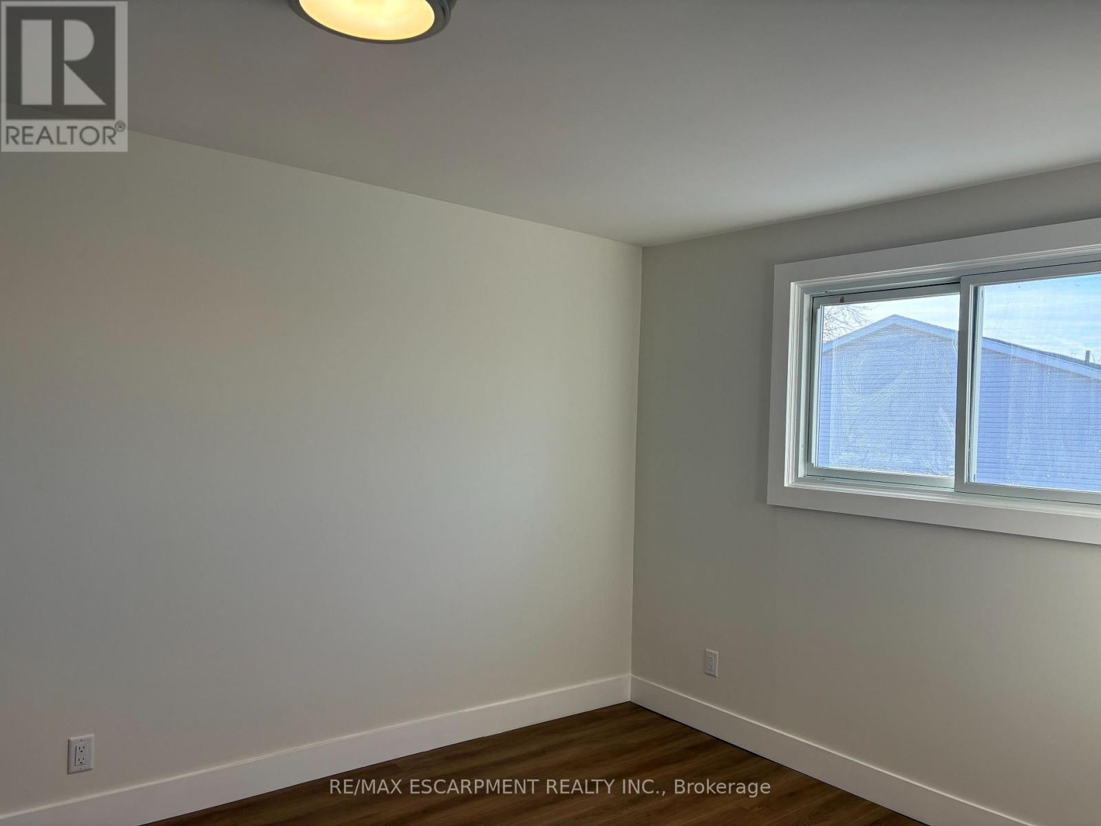 10 - 149 St Catharines Street, West Lincoln (Smithville), Ontario  L0R 2A0 - Photo 13 - X12612638