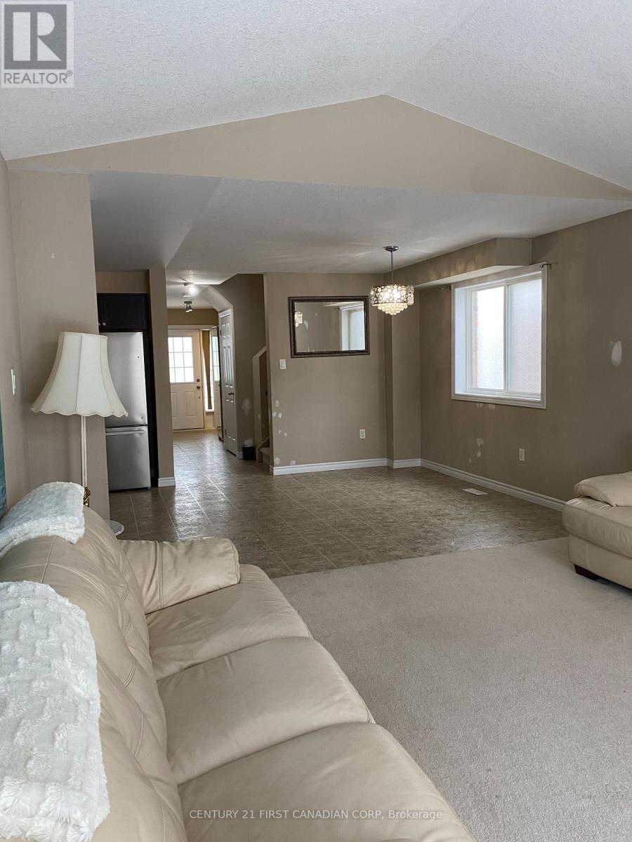 811 Silverfox Crescent, London North, Ontario  N6G 0K2 - Photo 6 - X12539376