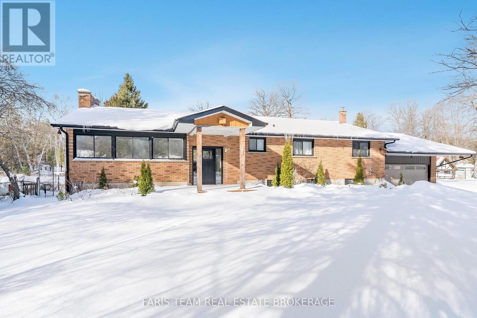 256 KNOX ROAD E, Wasaga Beach, Ontario
