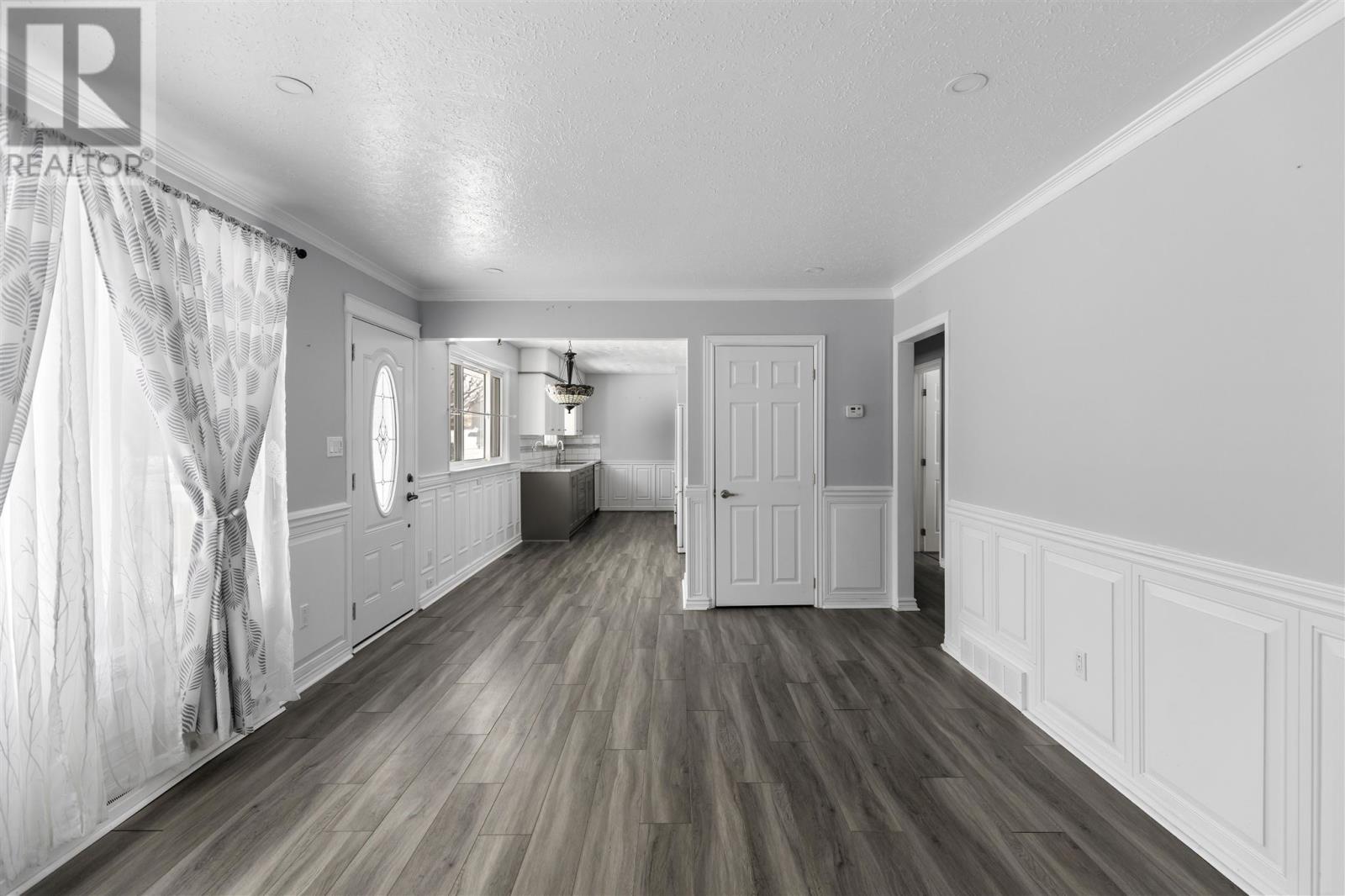 263 Second Lin E, Sault Ste. Marie, Ontario  P6C 2M5 - Photo 9 - SM253433